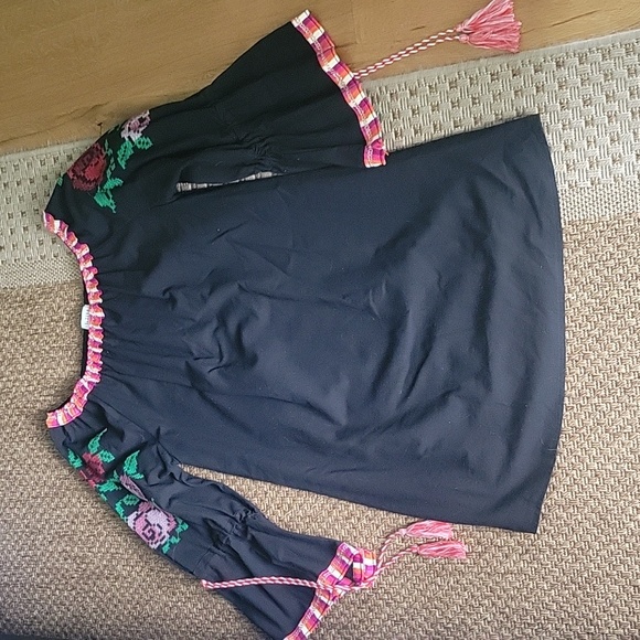 Velzera Tops - Velzera Boho Tunic Black Embroidered with tassels